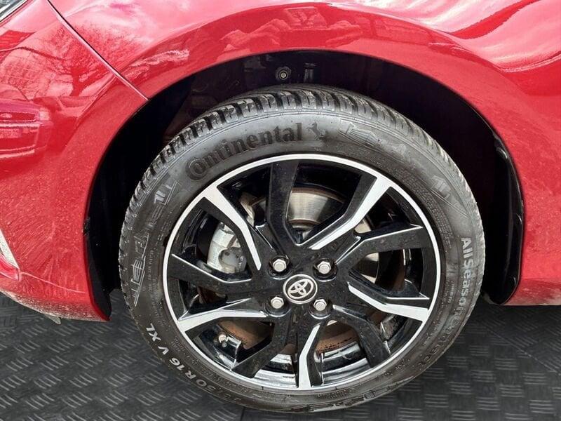 Toyota Yaris Yaris 1.5 Hybrid 5 porte Trend "Red Edition"