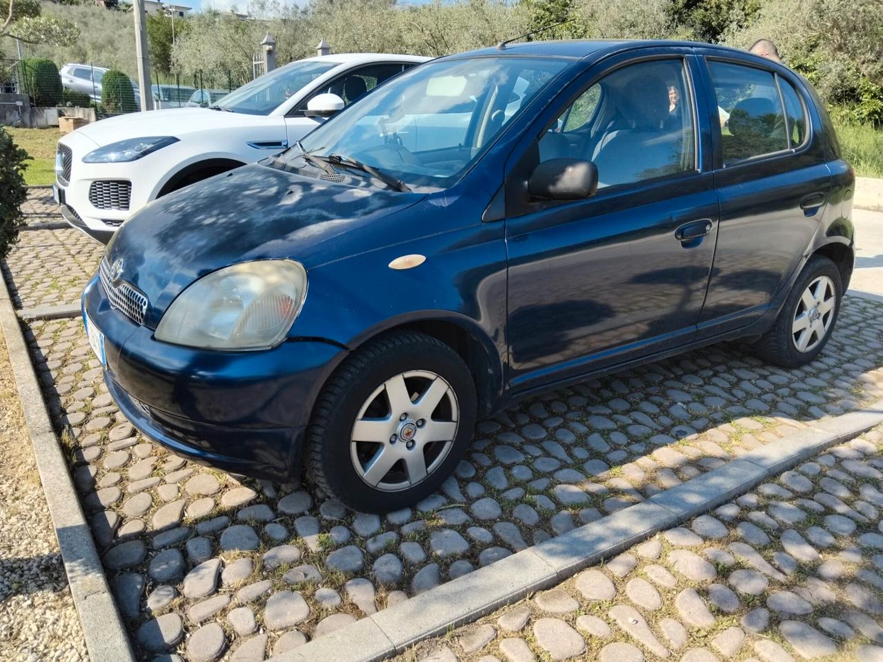 Toyota Yaris 1.0i 16V cat 3 porte