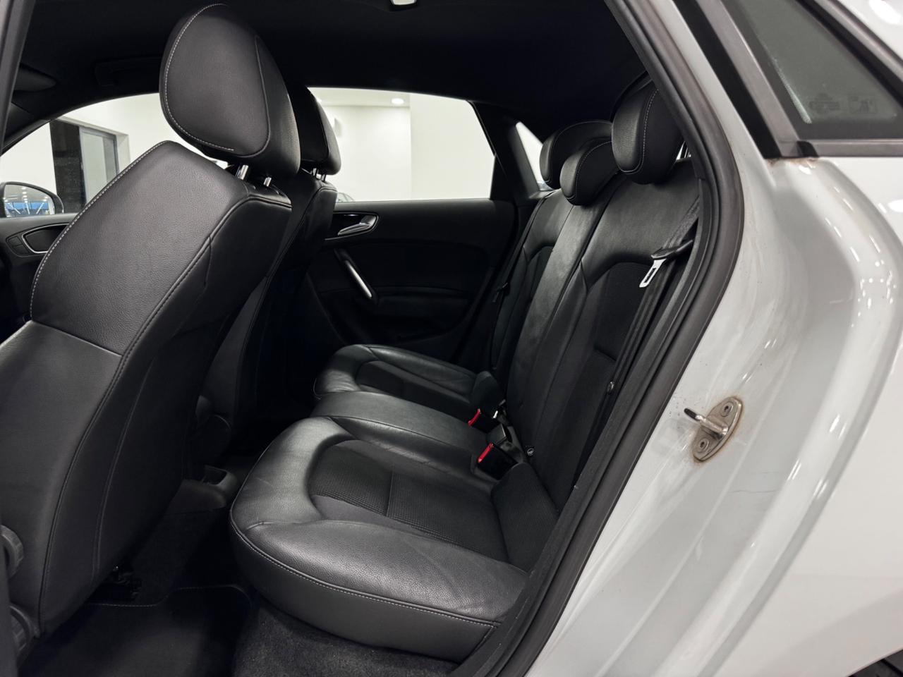 Audi A1 1.6 TDI S line edition plus