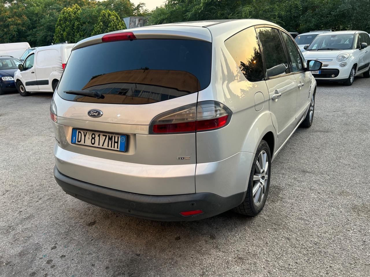 Ford S-Max 2.0 TDCi 140CV Titanium 7 Posti