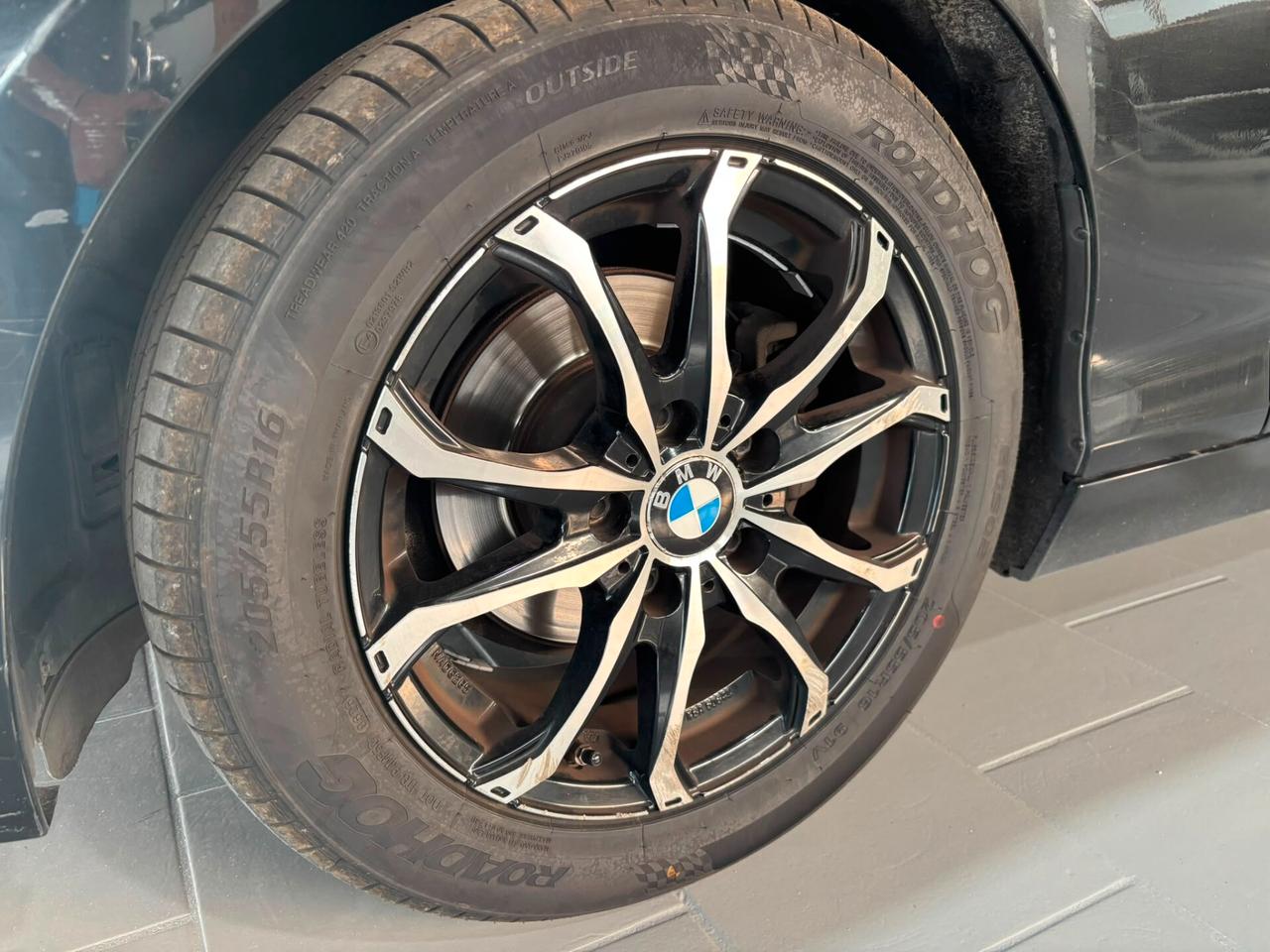 Bmw 116 116d 5p. Urban