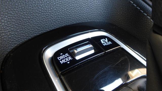 TOYOTA Corolla 1.8 Hybrid Style