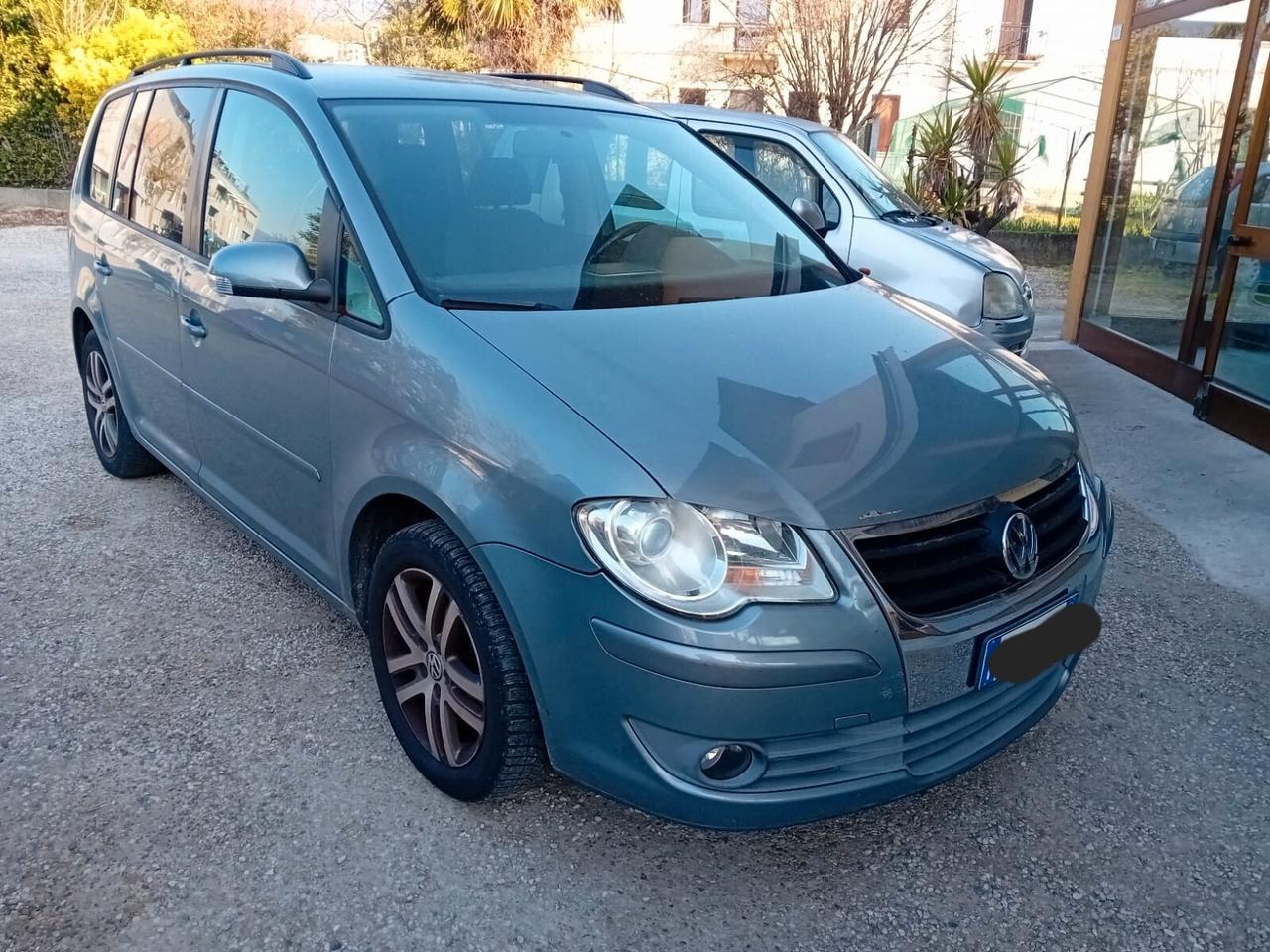 Volkswagen Touran 1.6 Trendline Bifuel G