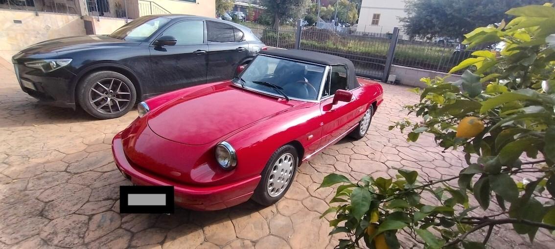 Alfa Romeo Spider 2.0i