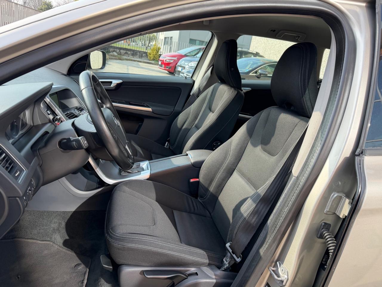 Volvo XC 60 XC60 D3 Geartronic Momentum