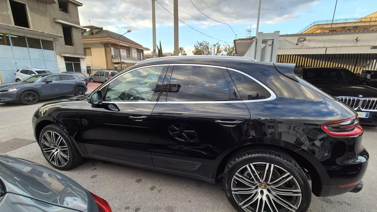 Porsche Macan s