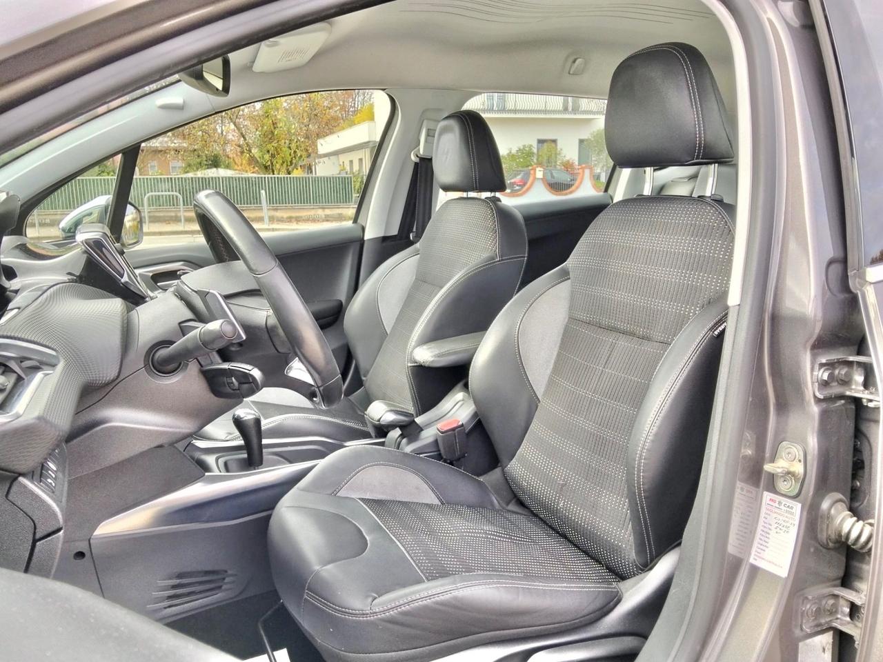 Peugeot 2008 PureTech 82 ETG5 Automatik S&S*Navi*Pelle