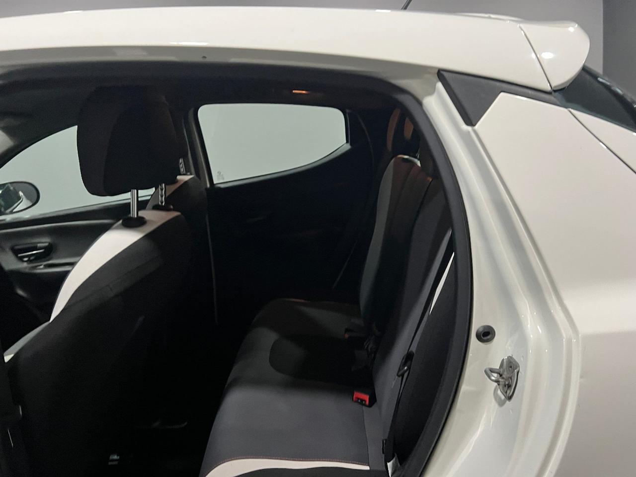 Lancia Ypsilon 1.3 MJT 16V 95 CV 5 posti S&S Elefantino
