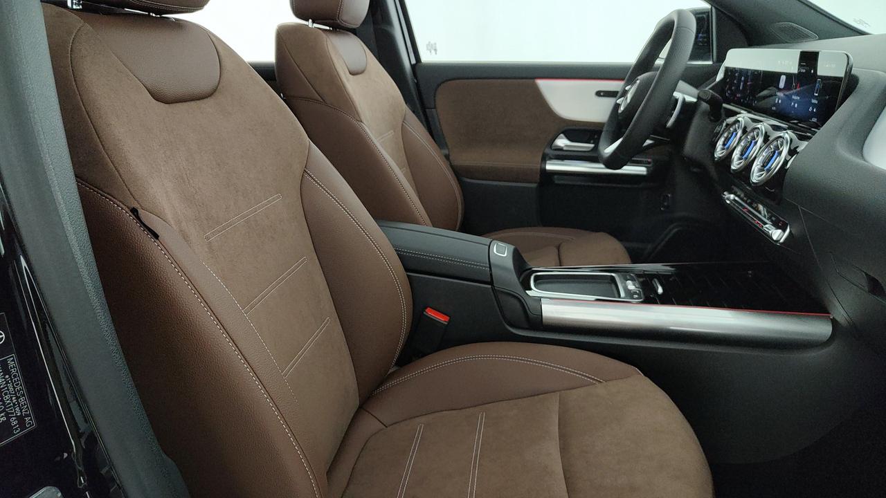 Mercedes-Benz GLA 200 d automatic