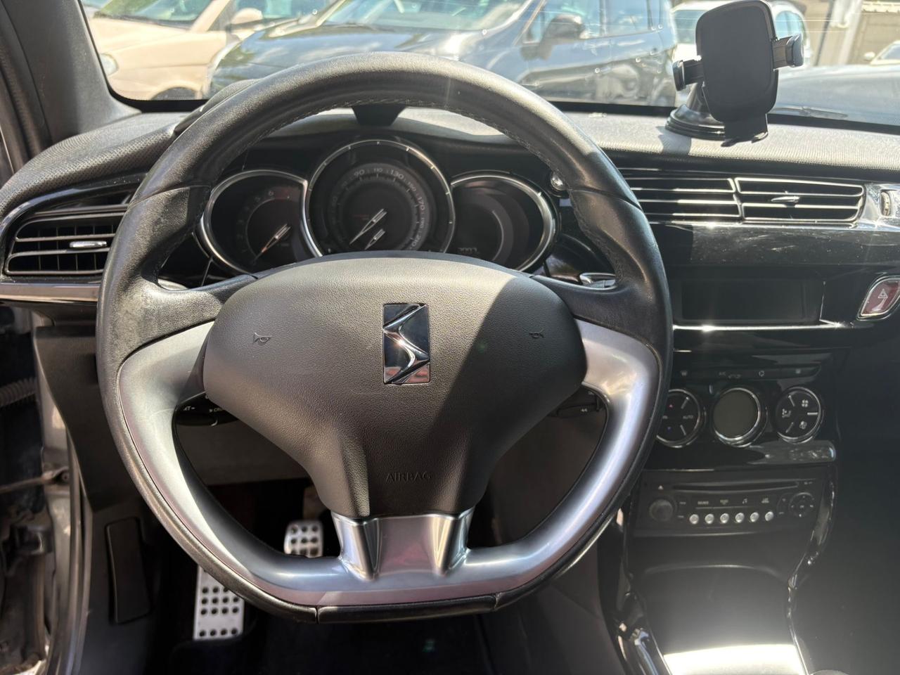 Ds DS3 DS 3 1.2 VTi 82 Just Black Ok Neopatentati