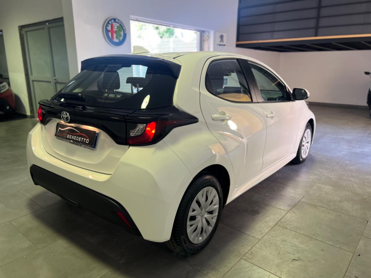 Toyota Yaris 1.0 5 porte Active 2023