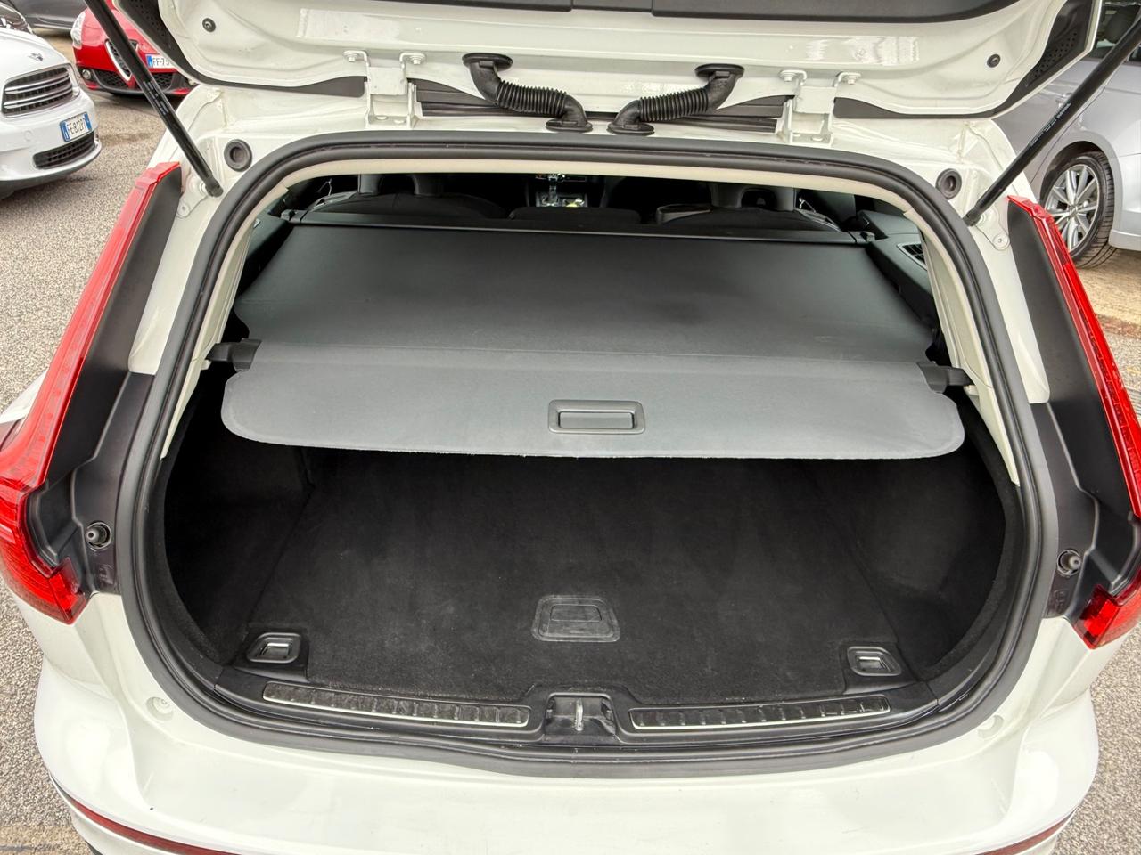 V60 D3 Geartronic Business Plus-unipro-rate-