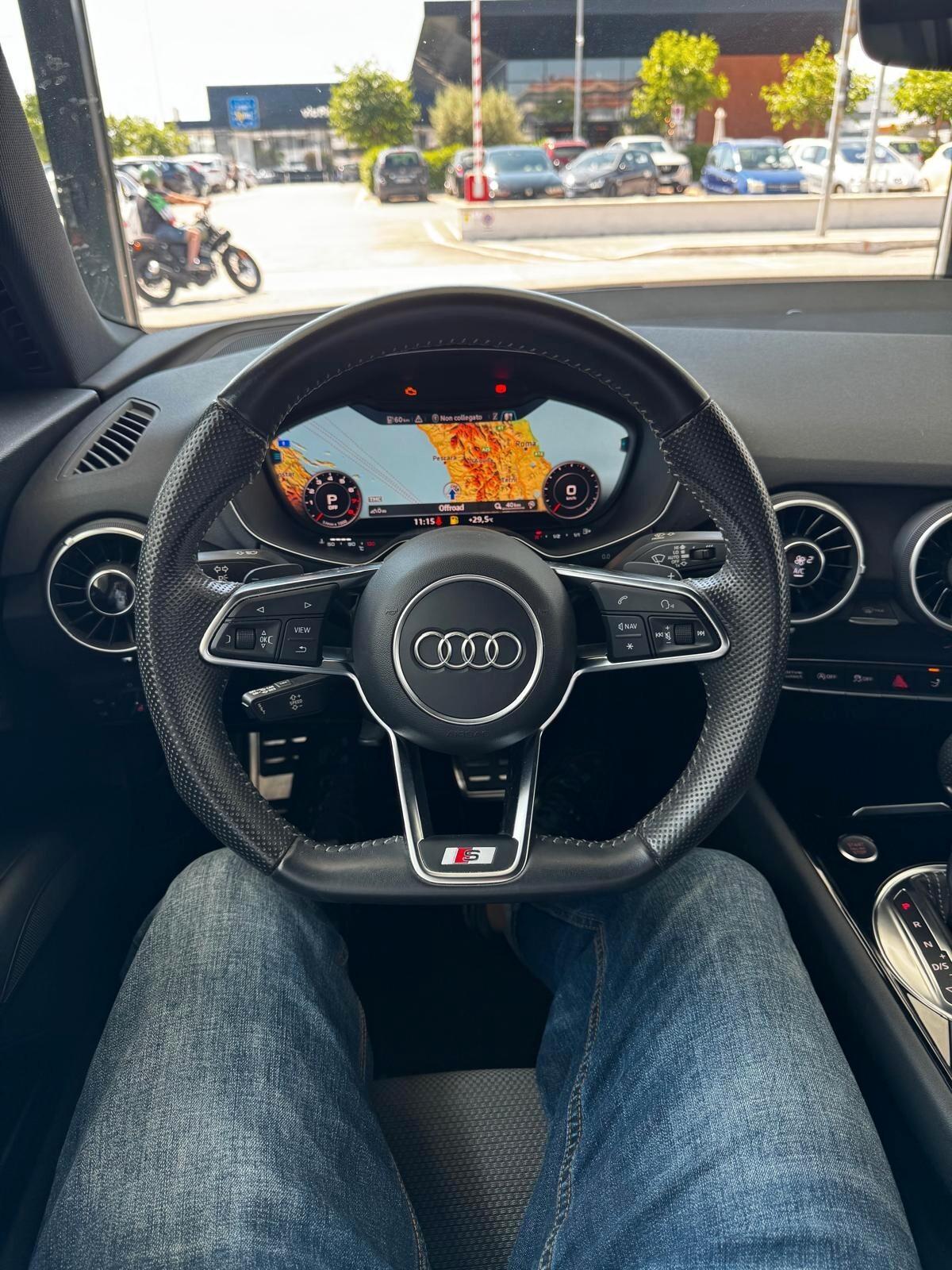 Audi TT Coupé 40 TFSI S tronic Sline