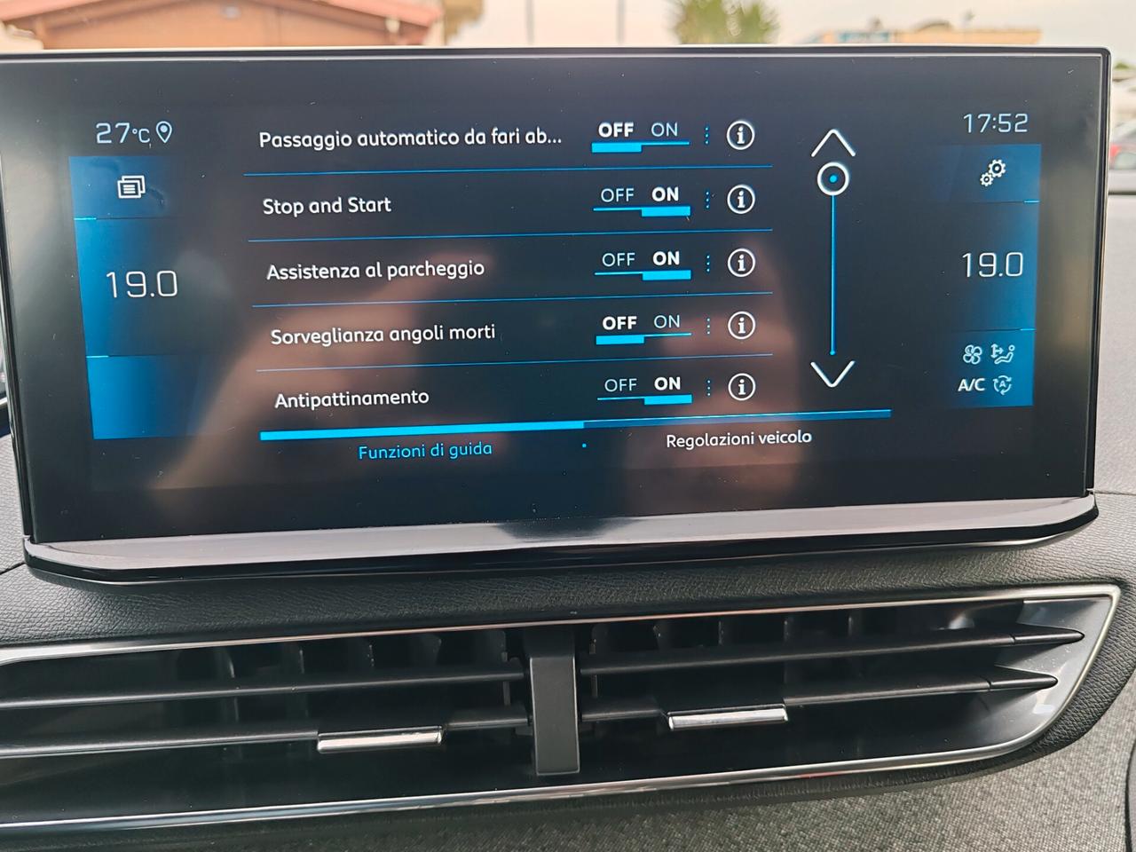 Peugeot 3008 BlueHDi 130 S&S Allure Pack