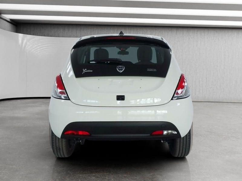Lancia Ypsilon 1.0 firefly hybrid Gold s&s 70cv