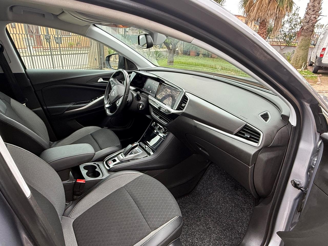 Opel Grandland 1.5 diesel Ecotec aut. Business Elegance