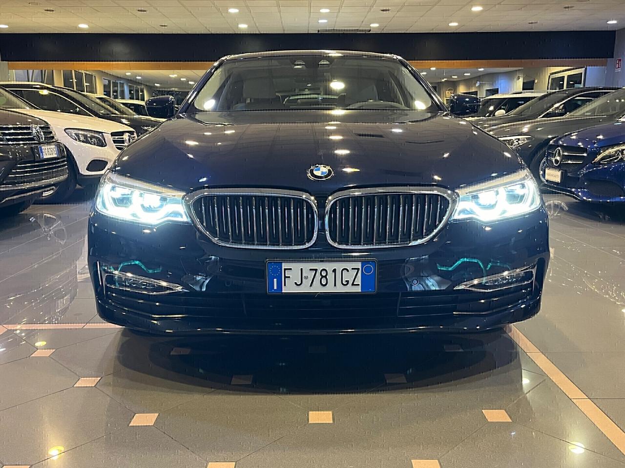 Bmw 530 530d xdrive Luxury 265cv auto 64.000 KM!!