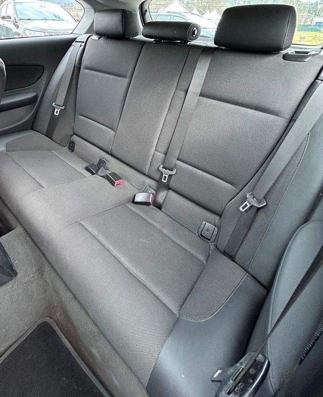 BMW Serie 1 118 2.0 BENZ 143CV