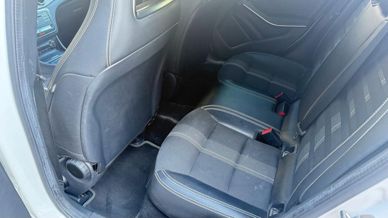 Mercedes-benz GLA 200 d Automatic 4Matic Sport