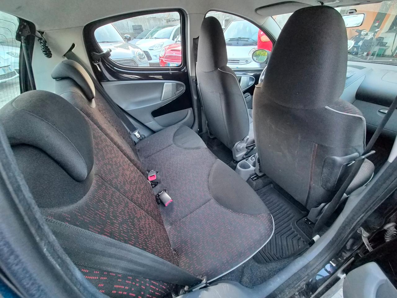 Peugeot 107 1.0 68CV 5p. Sweet Years
