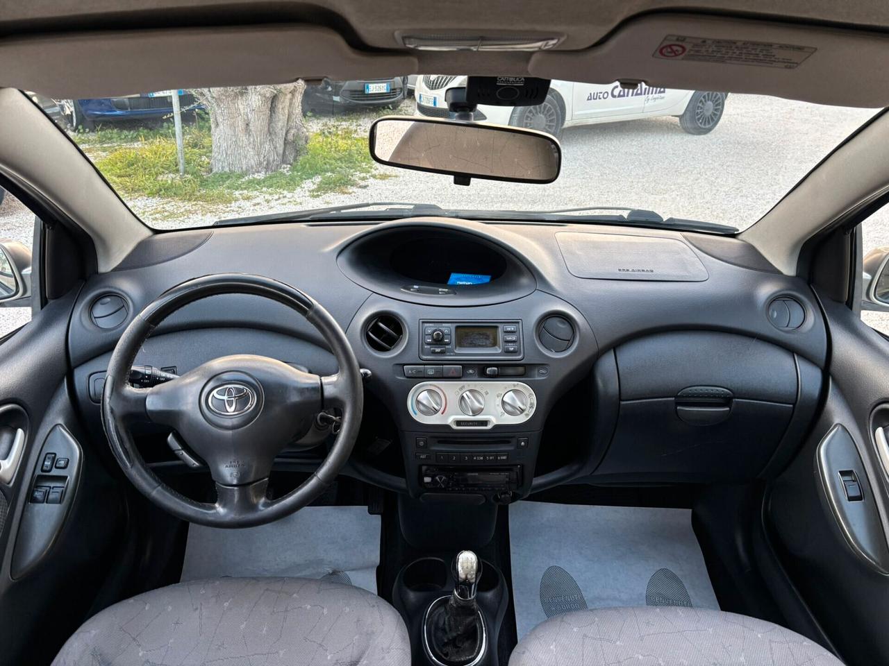 TOYOTA YARIS 1.4 D-4D - 2004