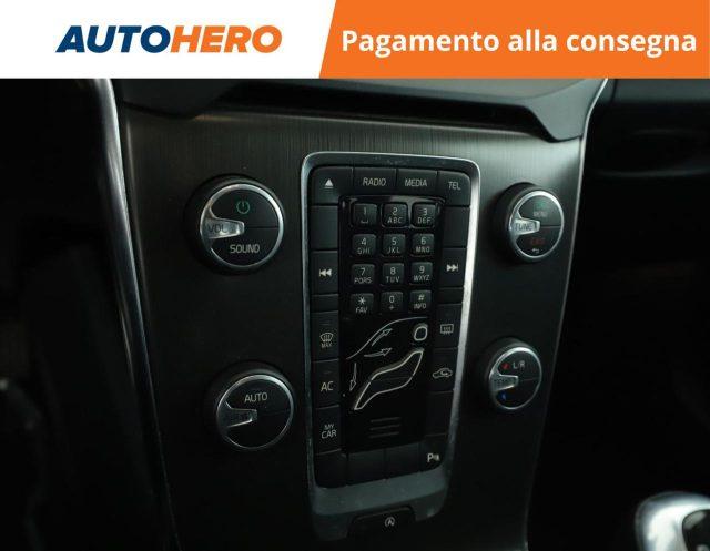 VOLVO V40 Cross Country D2 1.6 Momentum