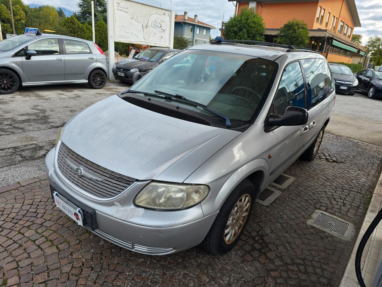 Chrysler Voyager 2.5 CRD cat SE con 342.000km