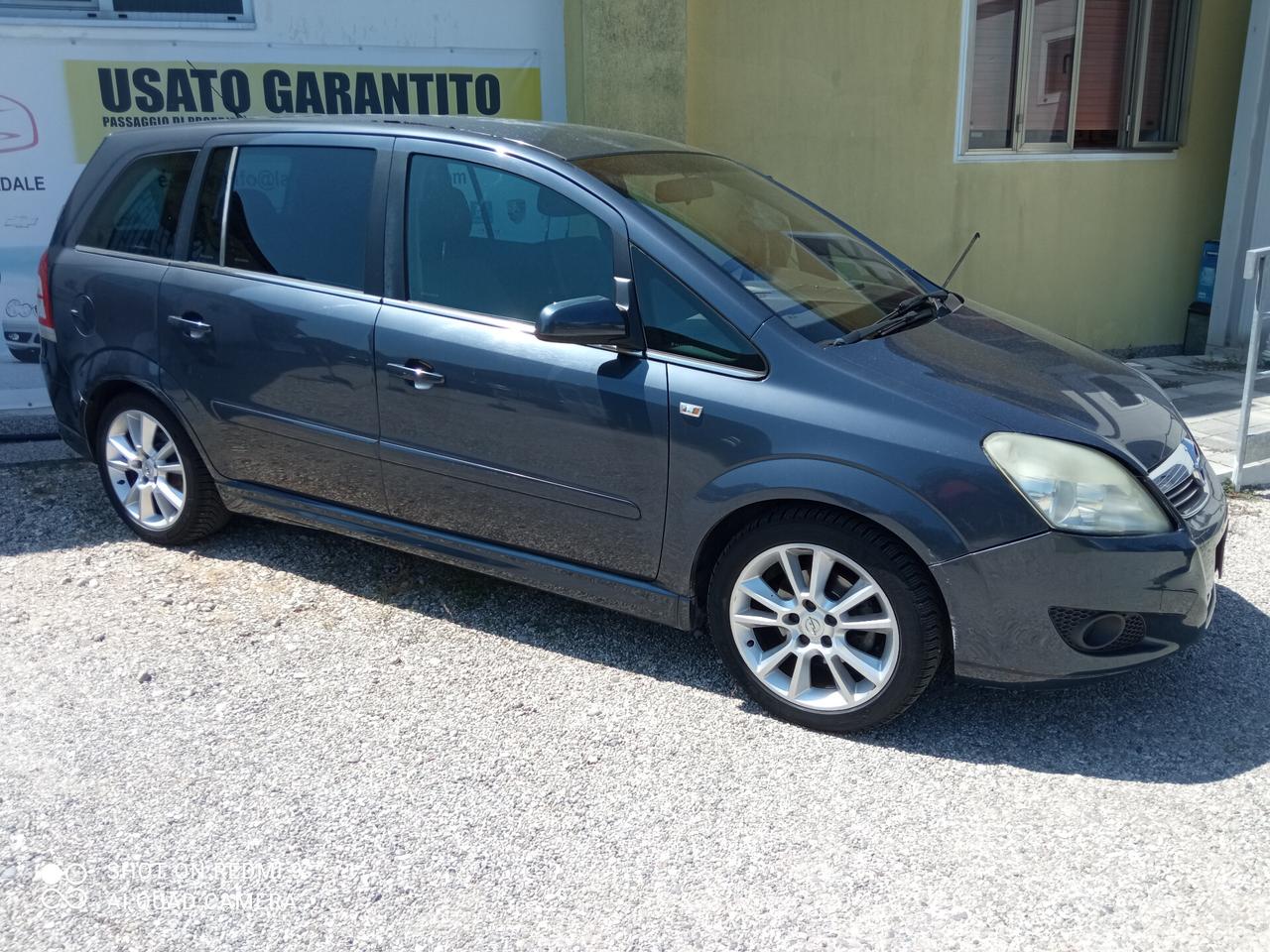Opel Zafira 1.6 16V VVT Cosmo 116CV 7 POSTI
