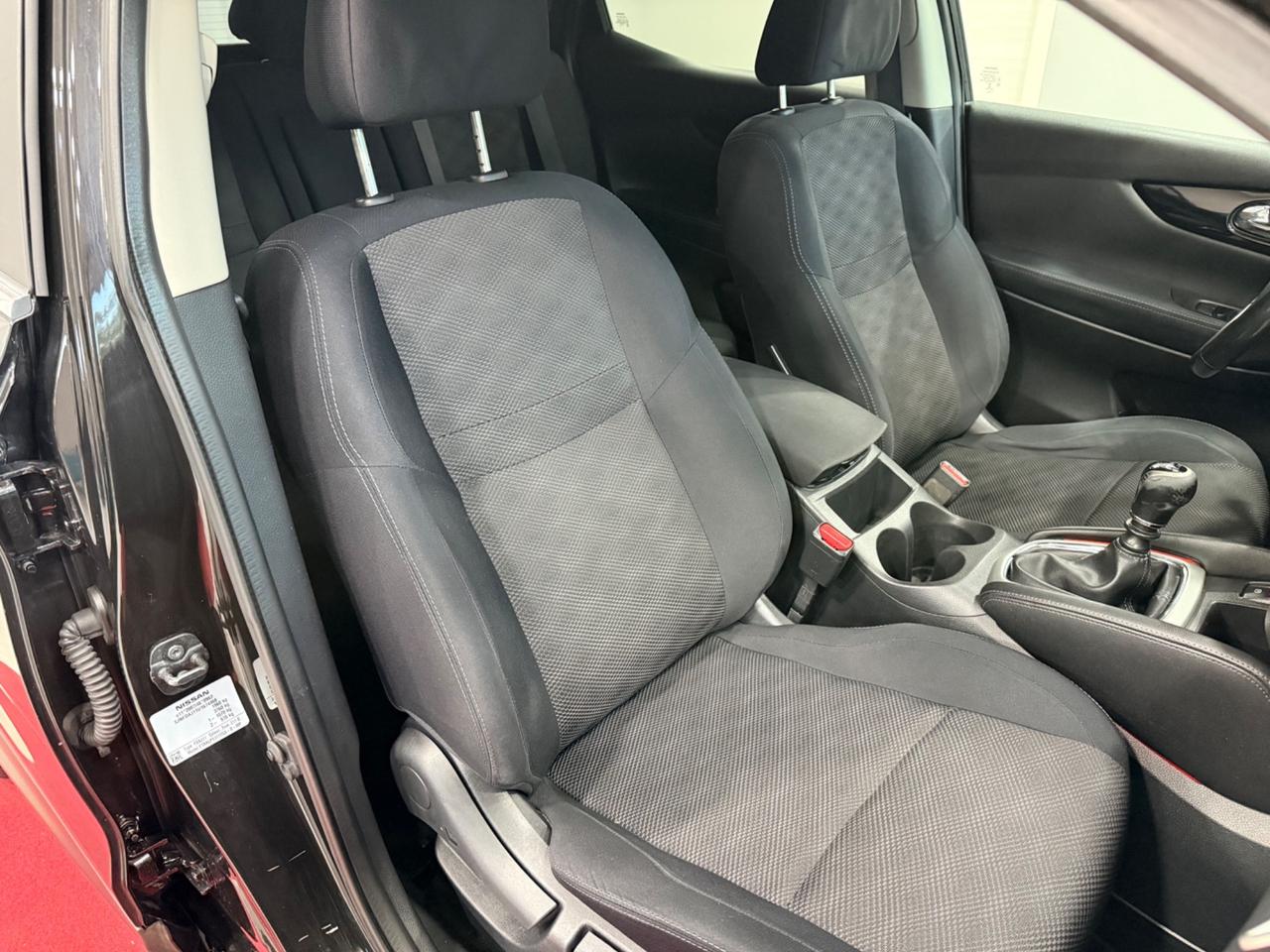 Nissan Qashqai 1.6 dCi 2WD Tekna 131cv OK NEOPATENTATI