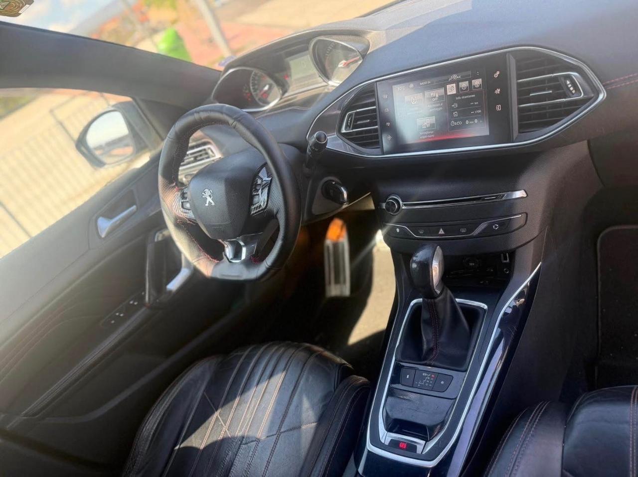 Peugeot 308 BlueHDi 120 S&S SW Allure