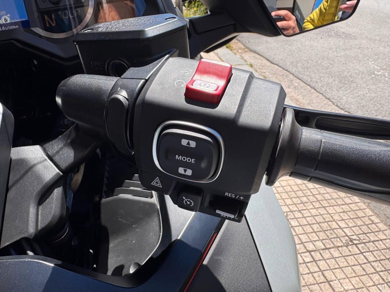 Honda GL 1800 Gold Wing DA 235 € AL MESE