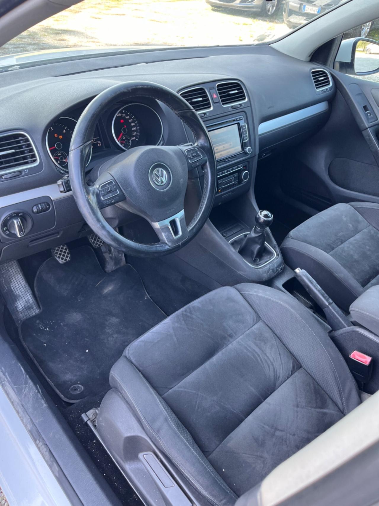 Volkswagen Golf 6 1.6 TDI Highline NEOPATENTATI