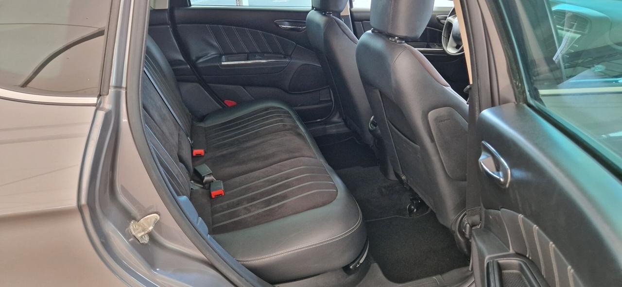 Lancia Delta 1.6 Mjt 120cv PLATINO