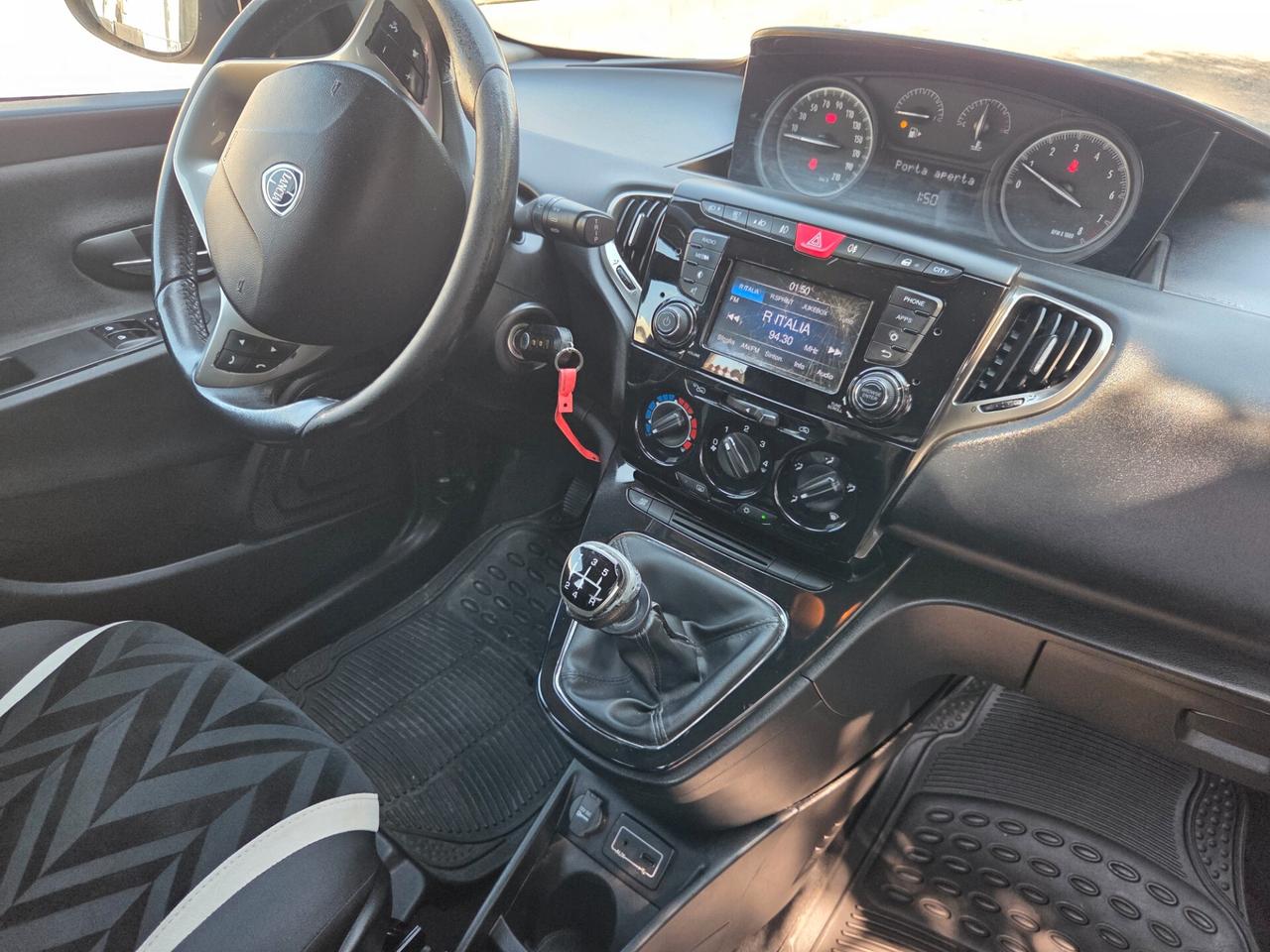Lancia Ypsilon 1.2 69 CV 5 porte Gold