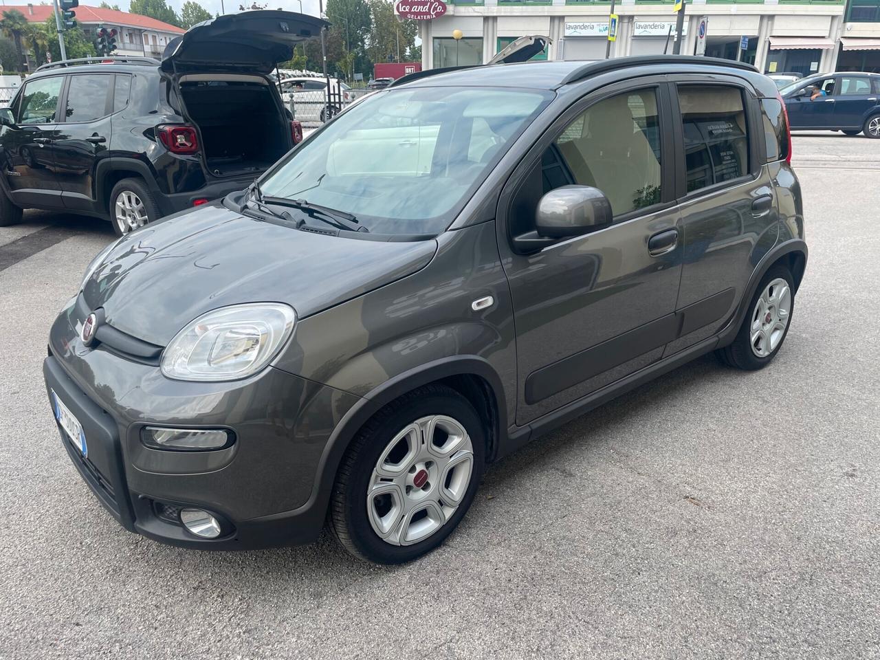 Fiat Panda 1.0 FireFly S&S Hybrid