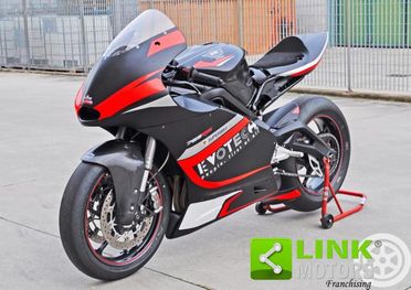 TRIUMPH Street Triple RS 765 RS - PREPARAZIONE SOLO PISTA