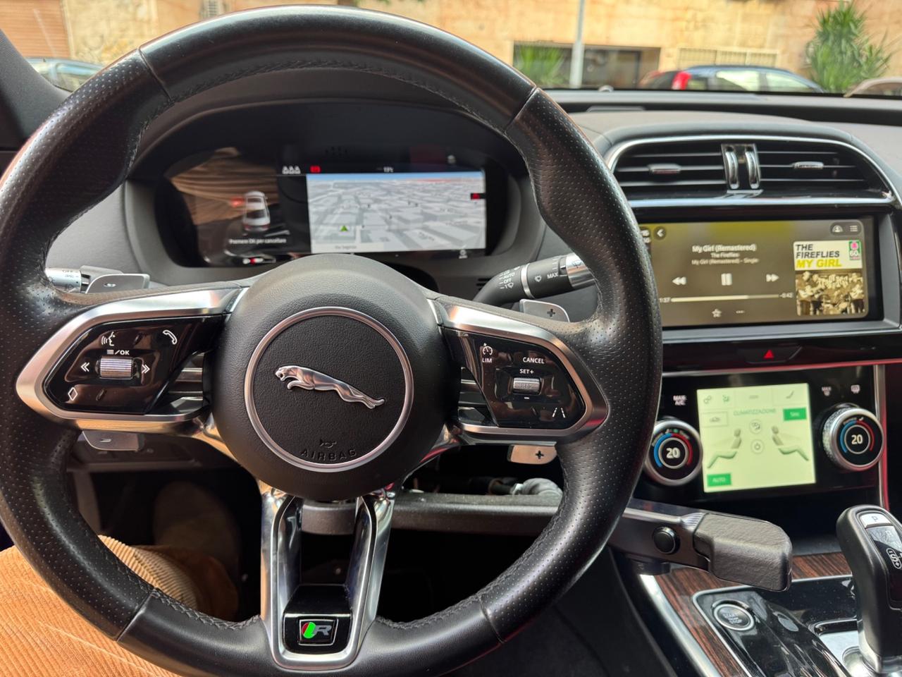 Jaguar XE 2.0 300 CV AWD R-Dynamic SE Guidosimplex