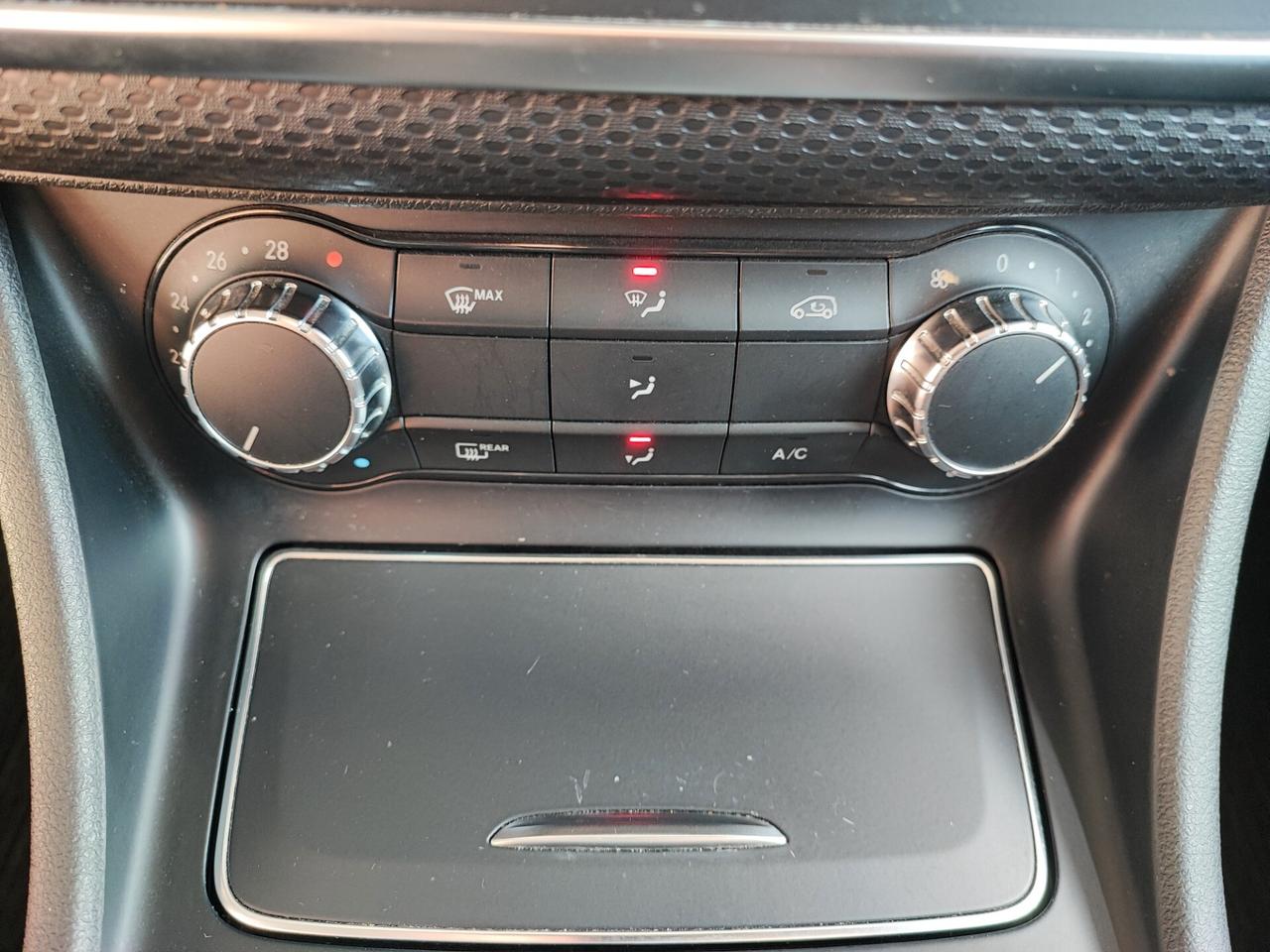 Mercedes-benz A 160 d Premium