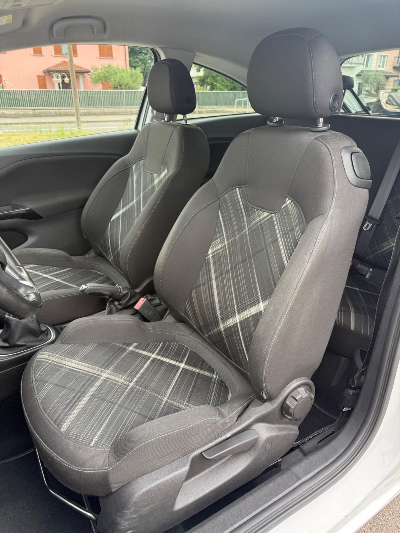 Opel Corsa 1.2 Coupé b-Color*Intellink*Cerchi*Sensori*E6