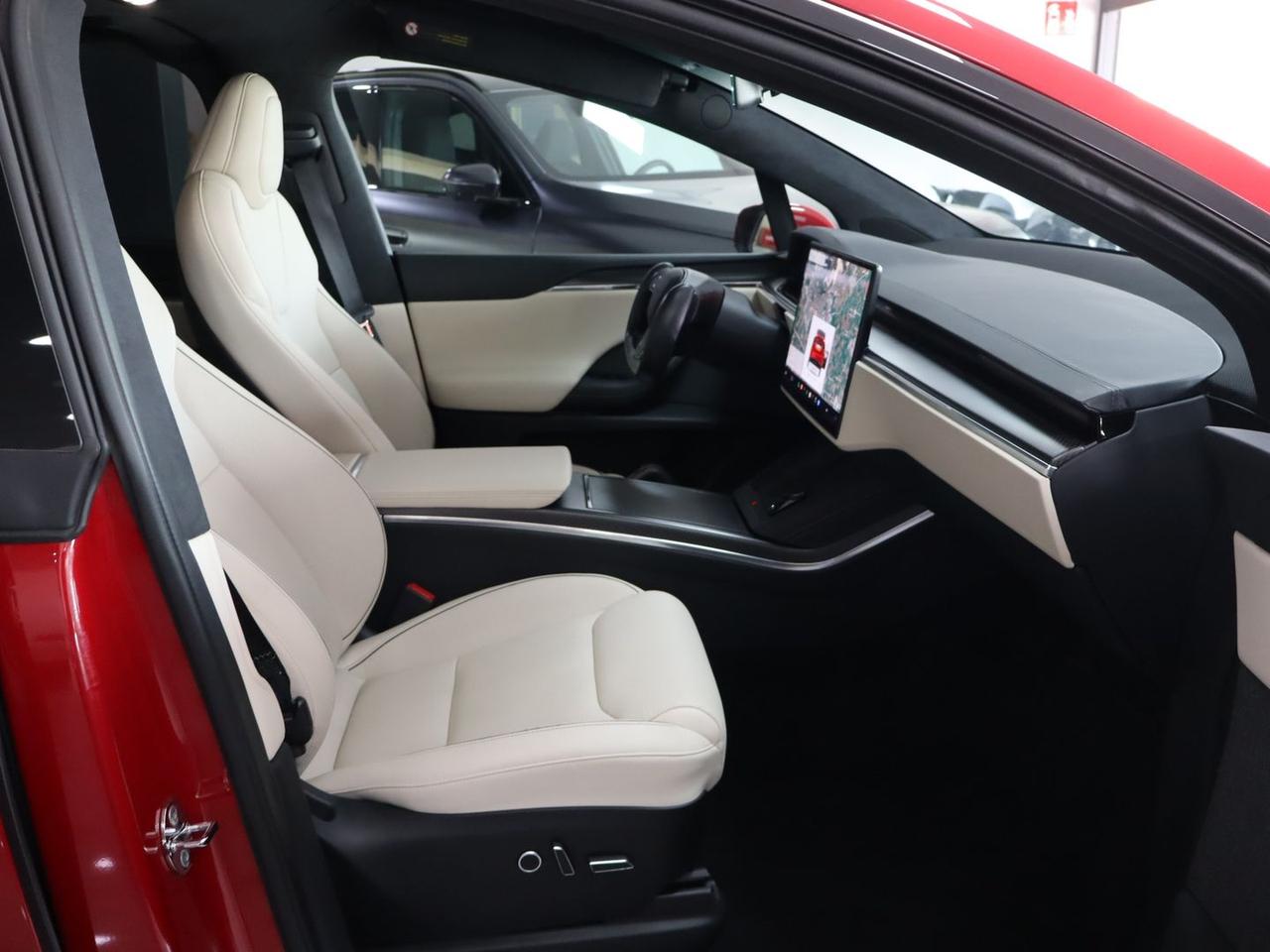Tesla Model X Plaid #11739