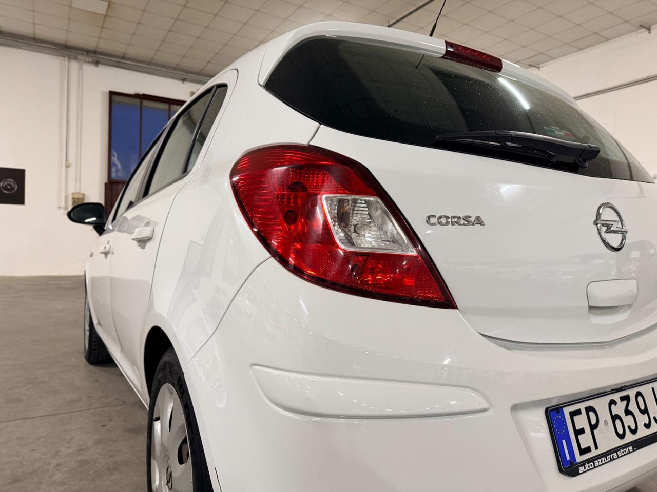 Opel Corsa 1.2 5 porte Elective