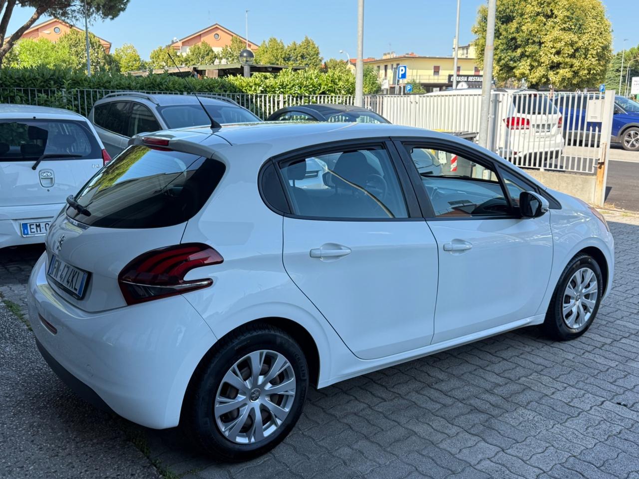 Peugeot 208 5 porte Active
