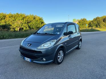 Peugeot 1007 1.4 Sporty 2Tronic
