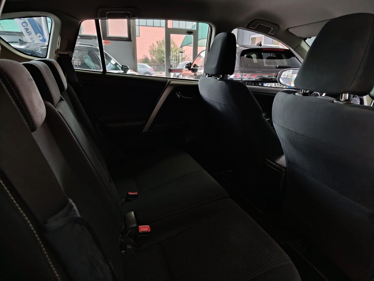 Toyota RAV4 Diesel Manuale