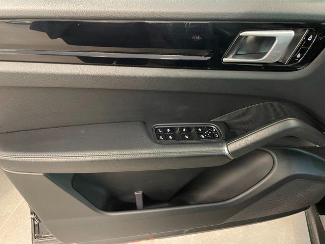 PORSCHE Cayenne Coupé 3.0 V6