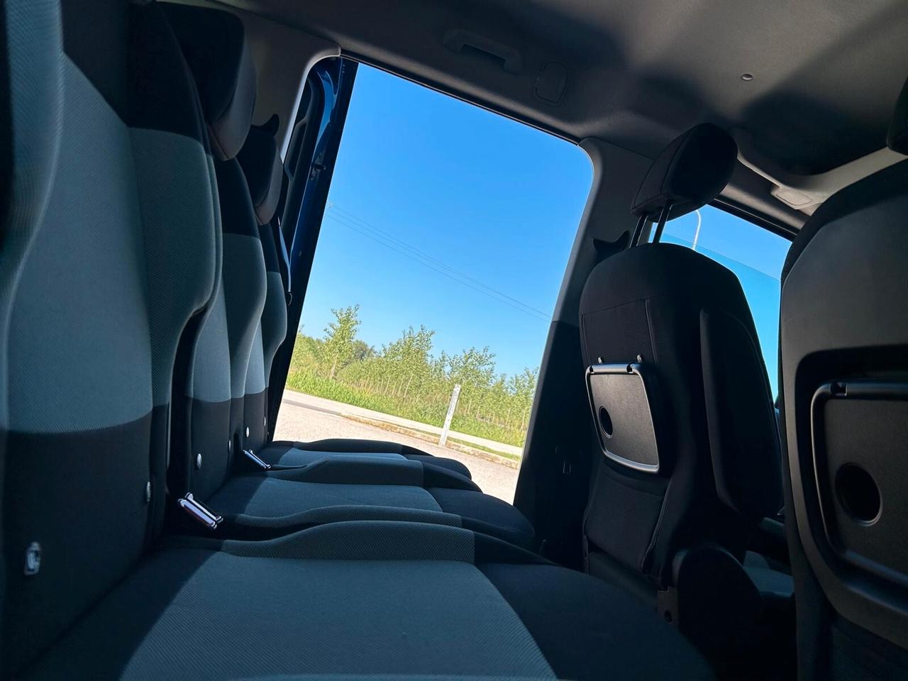 Citroen Berlingo FEEL XL BlueHDi 130 EAT8 N1 SPOTICAR