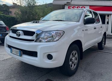 Toyota Hilux 2.5 D-4D 4WD 4p. Double Cab DLX