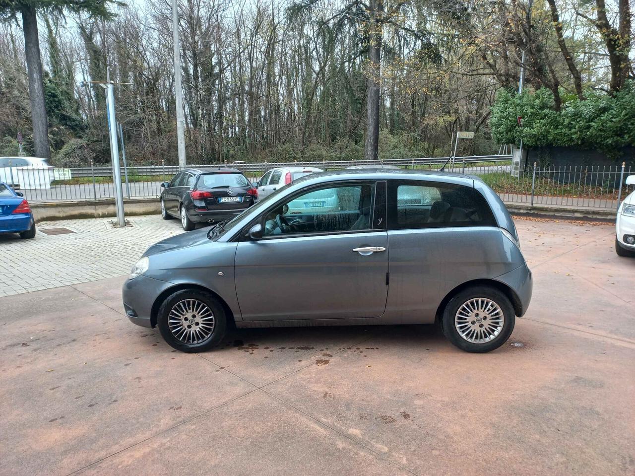 Lancia Ypsilon 1.2 Argento