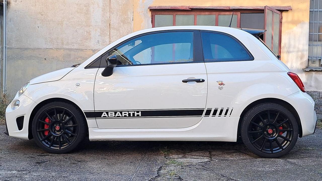 Abarth 595 Competizione 1.4 Turbo T-Jet 180 CV Esseesse