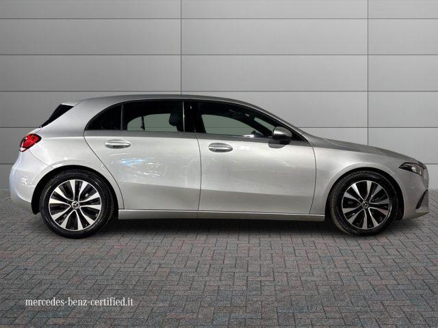 MERCEDES-BENZ A 180 Automatic Business Extra